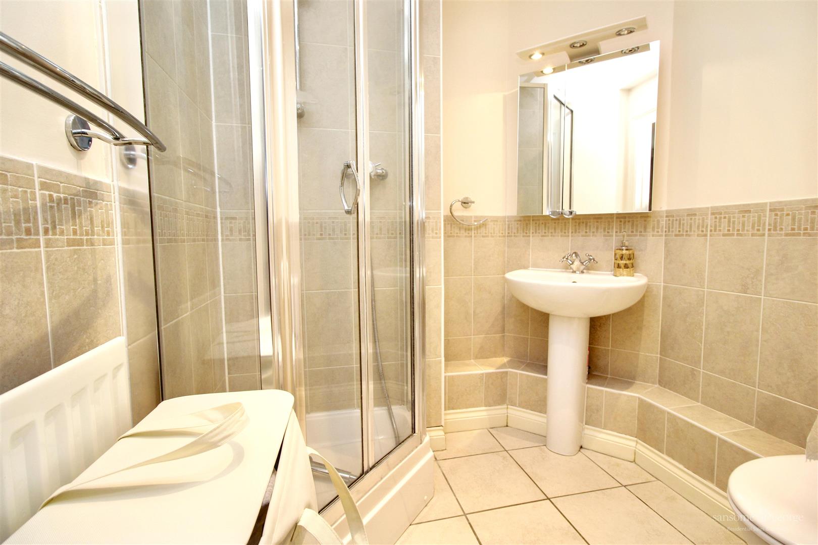 Denefield Gardens, Tilehurst, Reading